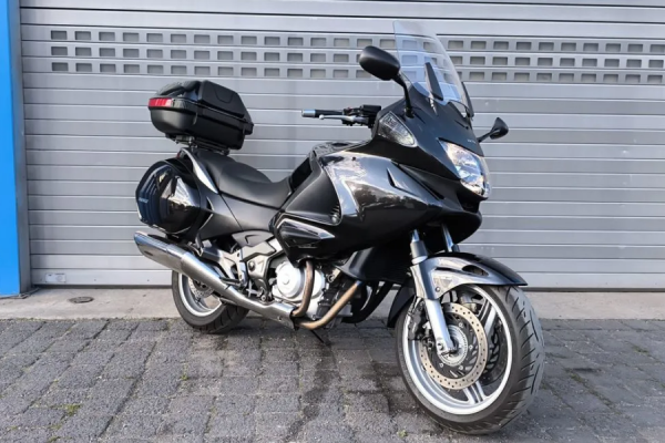 В продаже Honda NT700V Deauville 2006 г. из Германии